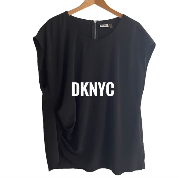 DKNYC Tops - DKNYC Women's Short Sleeve Blouse with side detail black XL